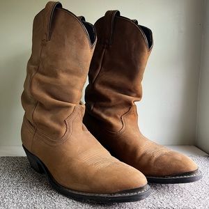 SHYANNE WOMEN'S BROWN SLOUCH COWGIRL BOOTS - MEDIUM TOE